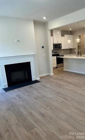 8122 Overmeadow Lane, Charlotte, NC 28269