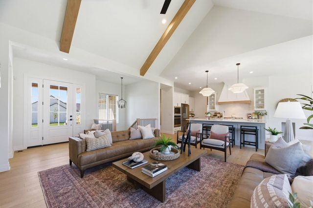 190 S Ciderbluff St, Goddard, KS 67052