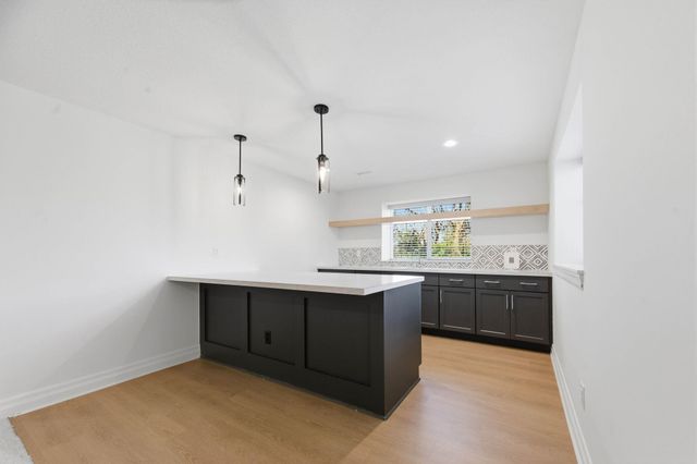 190 S Ciderbluff St, Goddard, KS 67052