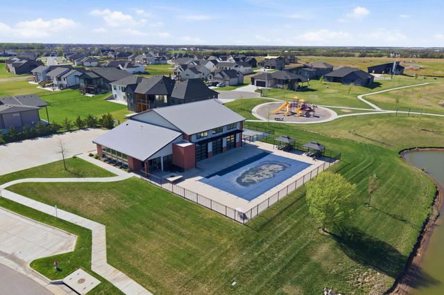 190 S Ciderbluff St, Goddard, KS 67052