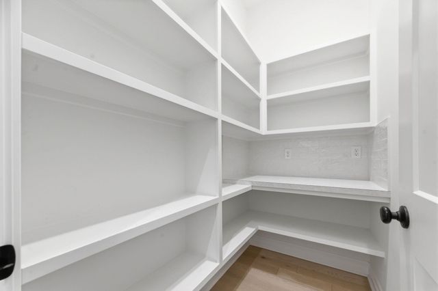 190 S Ciderbluff St, Goddard, KS 67052