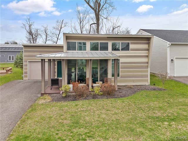 100 Xavier Circle, Syracuse, NY 13210
