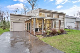 100 Xavier Circle, Syracuse, NY 13210