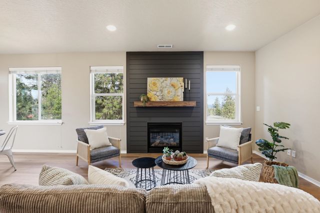 4605 E 22nd Ct, Spokane, WA 99223