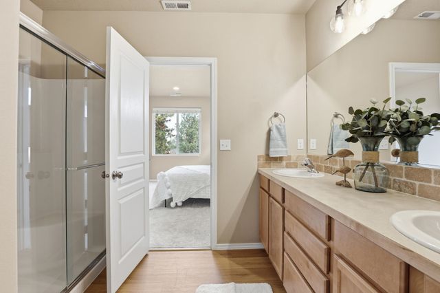 4605 E 22nd Ct, Spokane, WA 99223