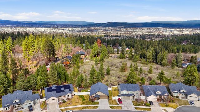 4605 E 22nd Ct, Spokane, WA 99223