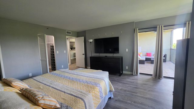 2206 S CYPRESS BEND Drive 504, Pompano Beach, FL 33069