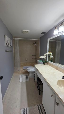 2206 S CYPRESS BEND Drive 504, Pompano Beach, FL 33069