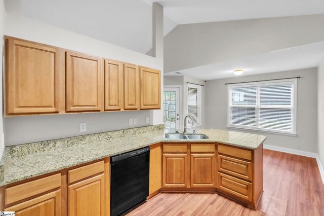 315 Kelly Farm Road, Moore, SC 29369