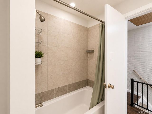 12 Lynn Street, Nanuet, NY 10954