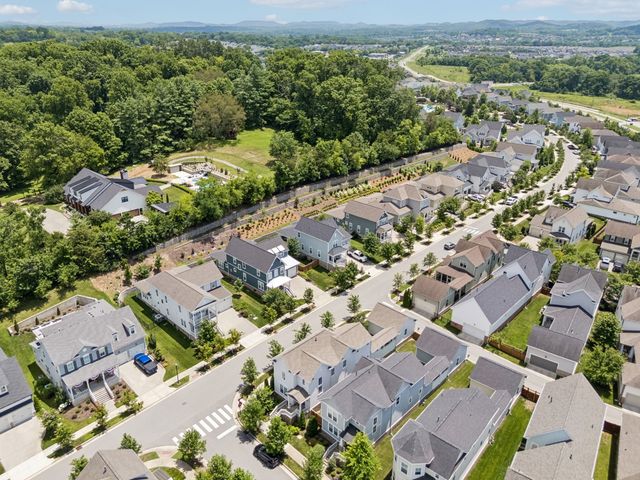 201 Moray Ct, Franklin, TN 37064