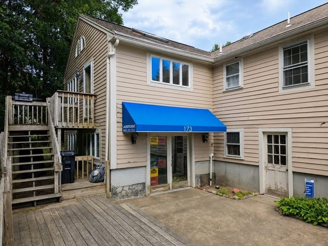 140 King James Way, Wrentham, MA 02093