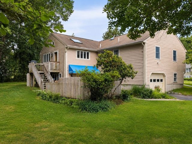 140 King James Way, Wrentham, MA 02093