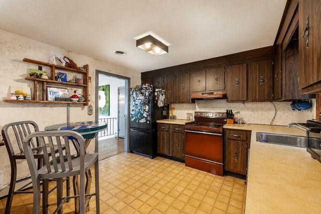 140 King James Way, Wrentham, MA 02093