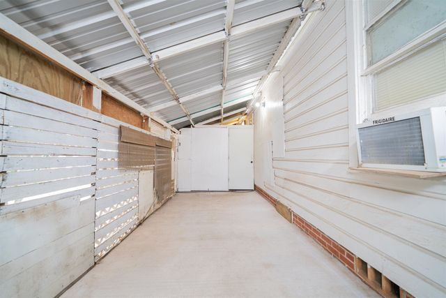 1443 N Tenth St, Longview, TX 75601