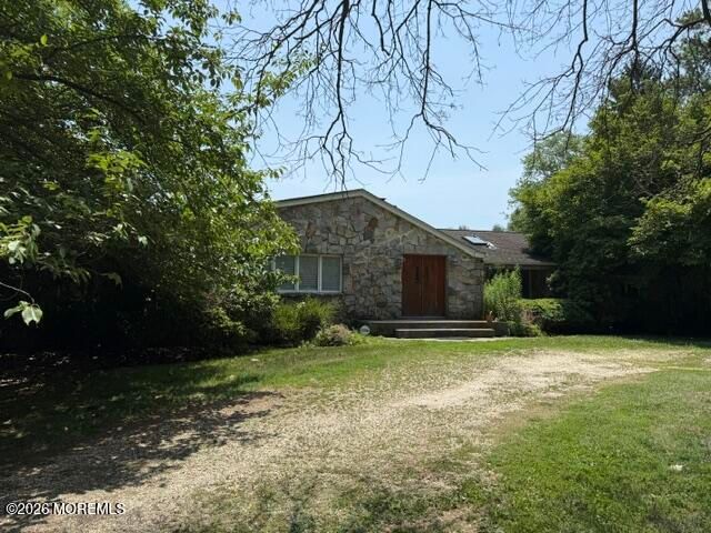 20 Crine Road, Colts Neck, NJ 07722
