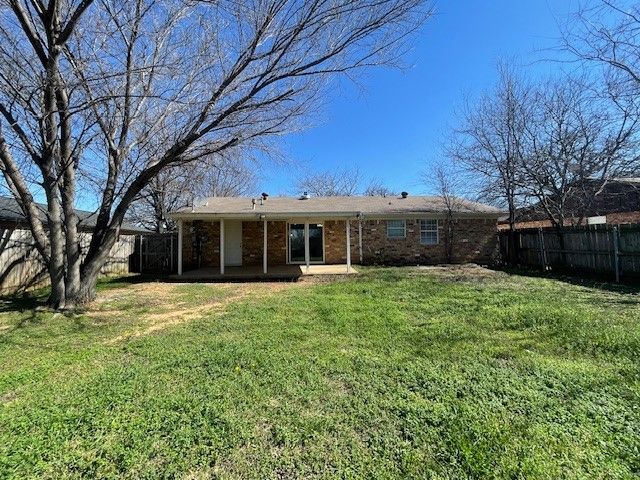 7033 Payte Lane, North Richland Hills, TX 76182