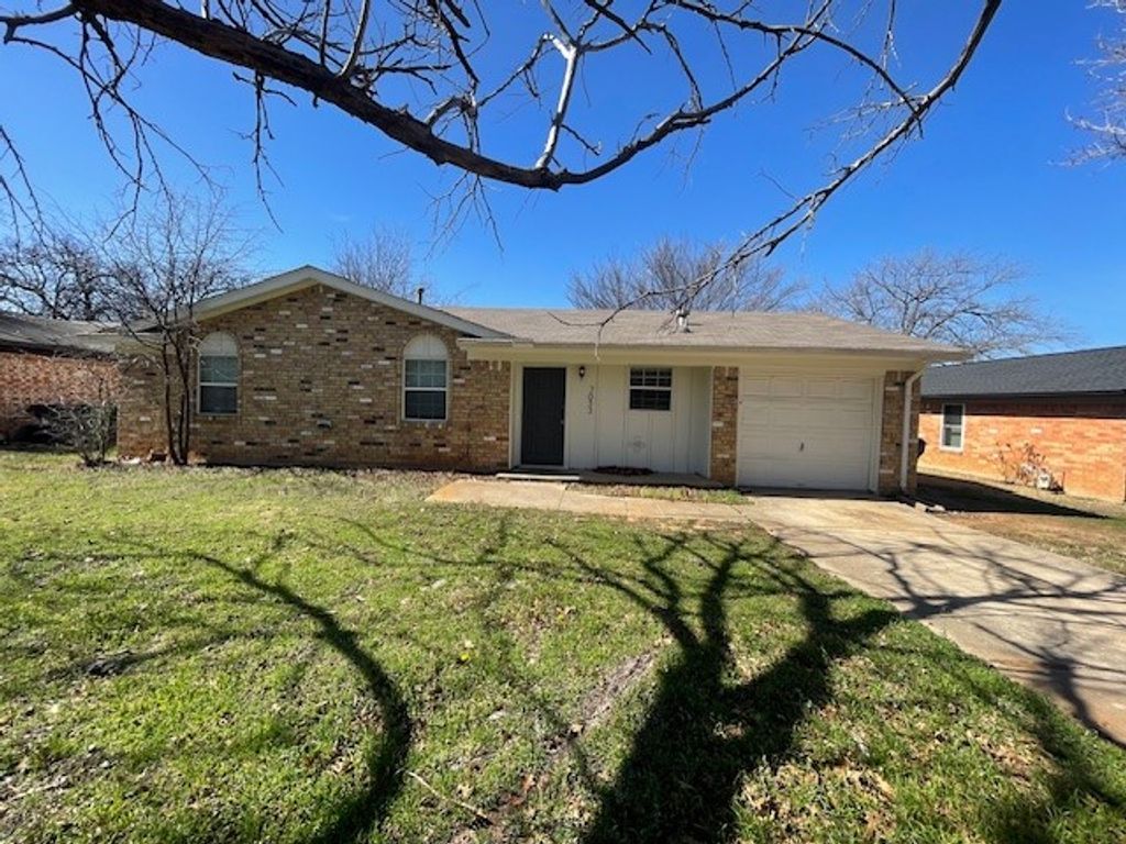 7033 Payte Lane, North Richland Hills, TX 76182