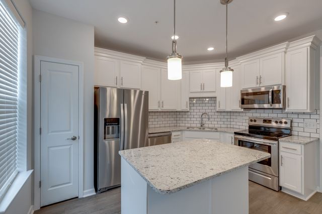 2063 Tollgate Blvd, Thompsons Station, TN 37179