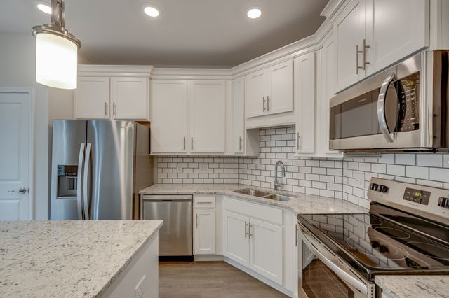 2063 Tollgate Blvd, Thompsons Station, TN 37179
