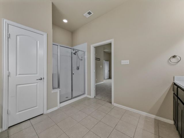 7220 Millcreek Court, Sanger, TX 76266