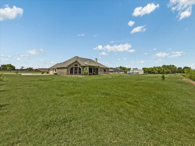7220 Millcreek Court, Sanger, TX 76266