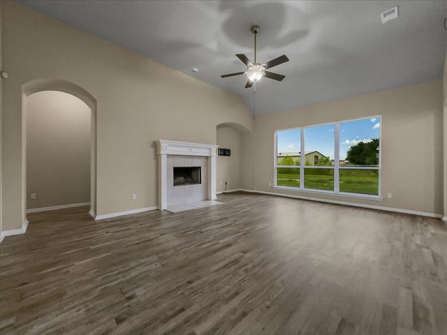 7220 Millcreek Court, Sanger, TX 76266