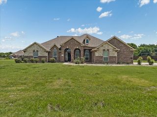 7220 Millcreek Court, Sanger, TX 76266