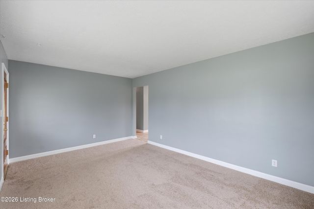 3241 Poplar View Dr, Louisville, KY 40216