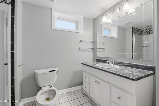 3241 Poplar View Dr, Louisville, KY 40216