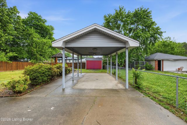 3241 Poplar View Dr, Louisville, KY 40216