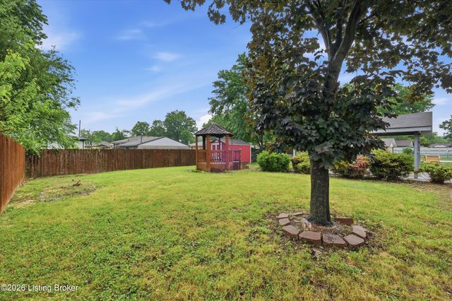 3241 Poplar View Dr, Louisville, KY 40216