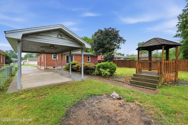 3241 Poplar View Dr, Louisville, KY 40216