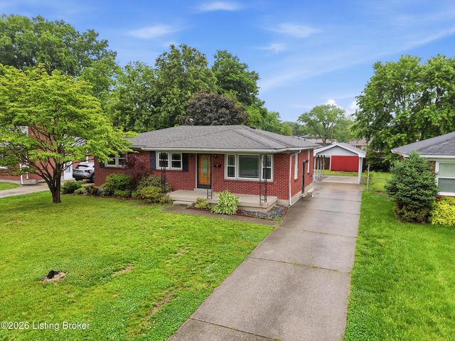 3241 Poplar View Dr, Louisville, KY 40216