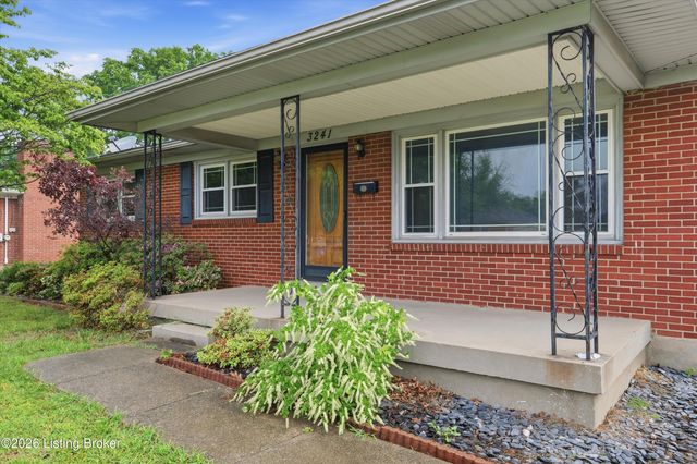 3241 Poplar View Dr, Louisville, KY 40216