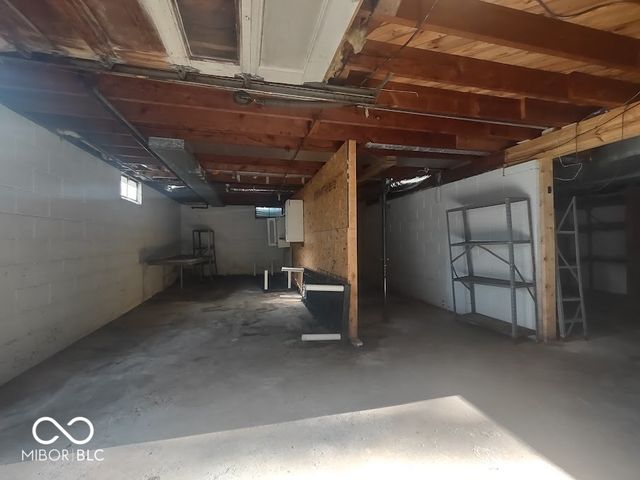 120 Longwood Avenue, Anderson, IN 46011