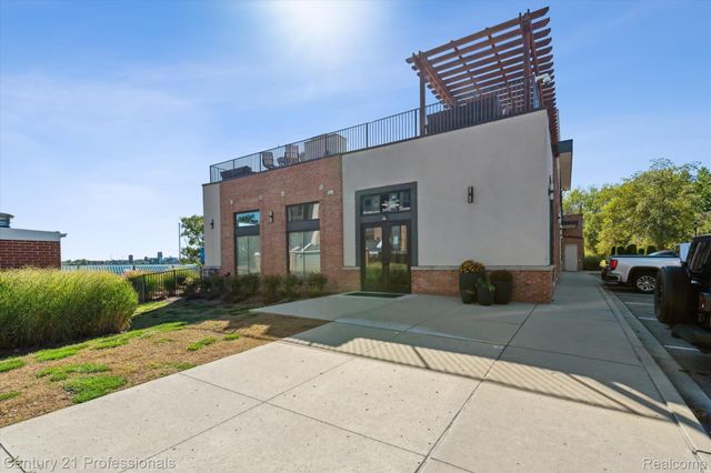 3320 SPINNAKER Lane 11B, Detroit, MI 48207