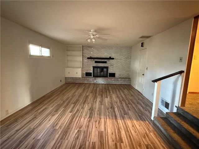 104 Warwick Road, Coffeyville, KS 67337