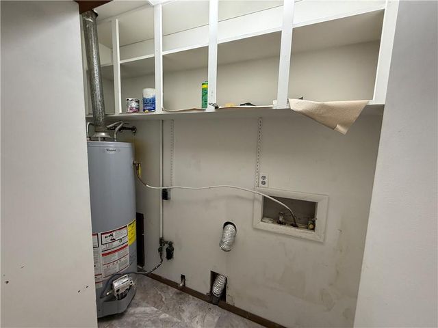 104 Warwick Road, Coffeyville, KS 67337