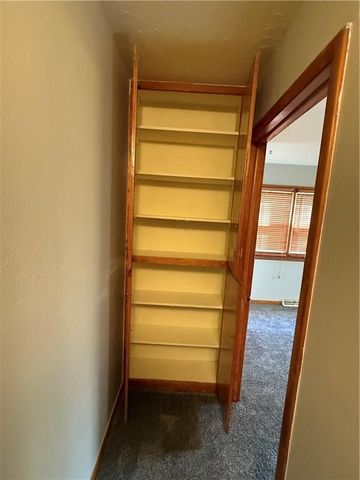 104 Warwick Road, Coffeyville, KS 67337