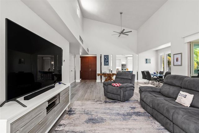 AB-4 LAKESIDE VILLAS, Vega Alta, PR 00692