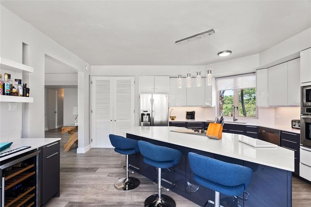 AB-4 LAKESIDE VILLAS, Vega Alta, PR 00692