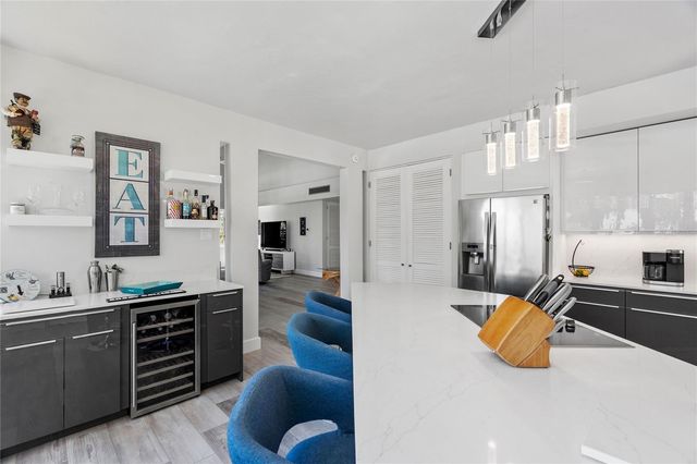 AB-4 LAKESIDE VILLAS, Vega Alta, PR 00692