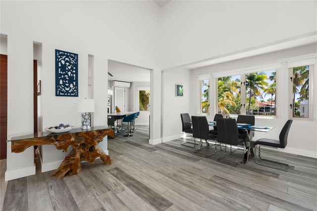 AB-4 LAKESIDE VILLAS, Vega Alta, PR 00692