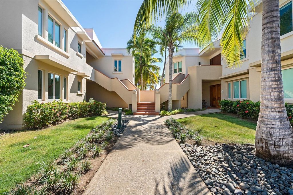 AB-4 LAKESIDE VILLAS, Vega Alta, PR 00692