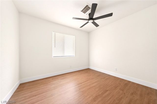 5300 Sugarfoot Avenue, Las Vegas, NV 89107