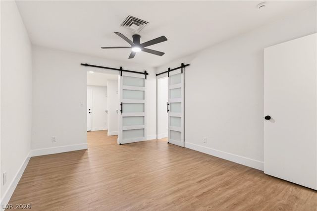 5300 Sugarfoot Avenue, Las Vegas, NV 89107