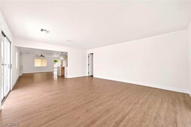 5300 Sugarfoot Avenue, Las Vegas, NV 89107