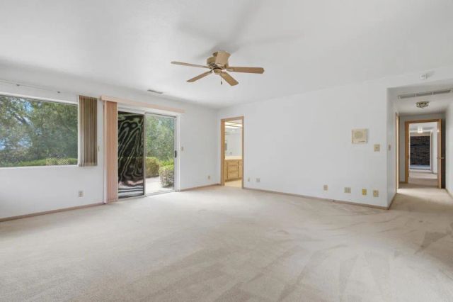 28104 Glenmeade Way, Escondido, CA 92026