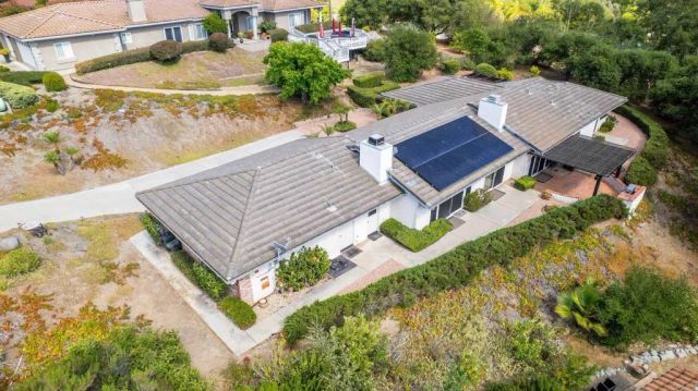 28104 Glenmeade Way, Escondido, CA 92026